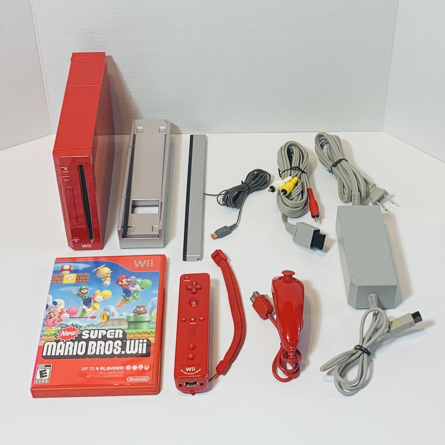 Nintendo Wii Red Console Bundle with New Super Mario Bros. TESTED
