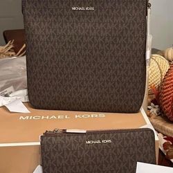 Michael Kors Cross Body And Wallet 
