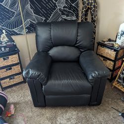 Black Single Seat Sofa 