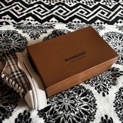 Burberry Shoes 1:1