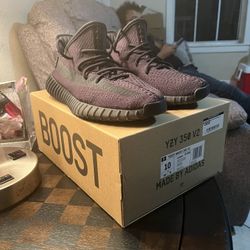 YEEZY 350 ONYX SHOES