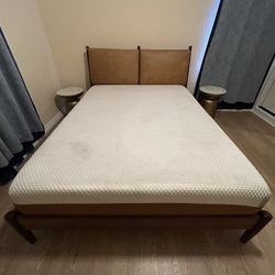 Queen Size Bed Frame & Mattress 