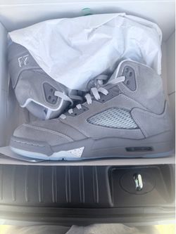 Size 10.5 Jordan 5