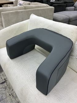 Casual Living U-Shaped Backrest Pillow