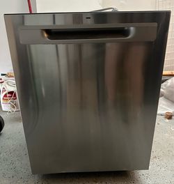 Stainless Steel GE Dishwasher in great condition