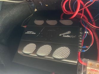 2 amp 1 audio pipe 500 watts ,quantum audio 2,000 watts 4 channels