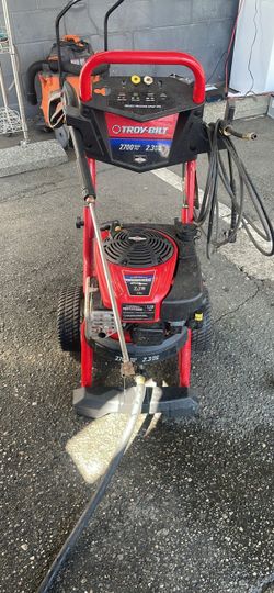 Troy-Bilt 2700 PSI Gas Pressure Washer