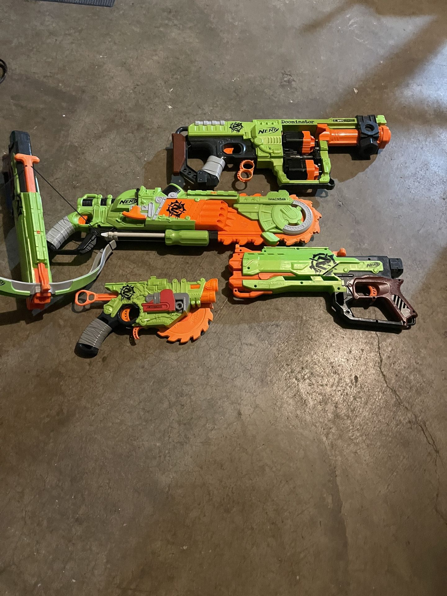 Zombie Nerf Gun Set (Comes With Nerf Bullets)