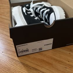 Converse  Size 1