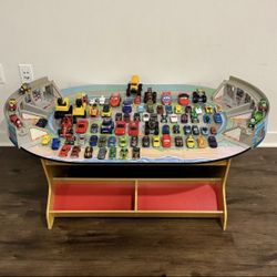 KidKraft Disney Pixar Cars 3 Florida Speedway Train Table Racetrack