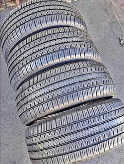 235 60 18 Yokohama tires Con Excelente calidad Las 4