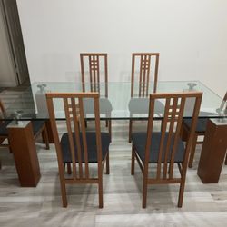 Beautiful Glass-top Dining Table With Six Chairs 