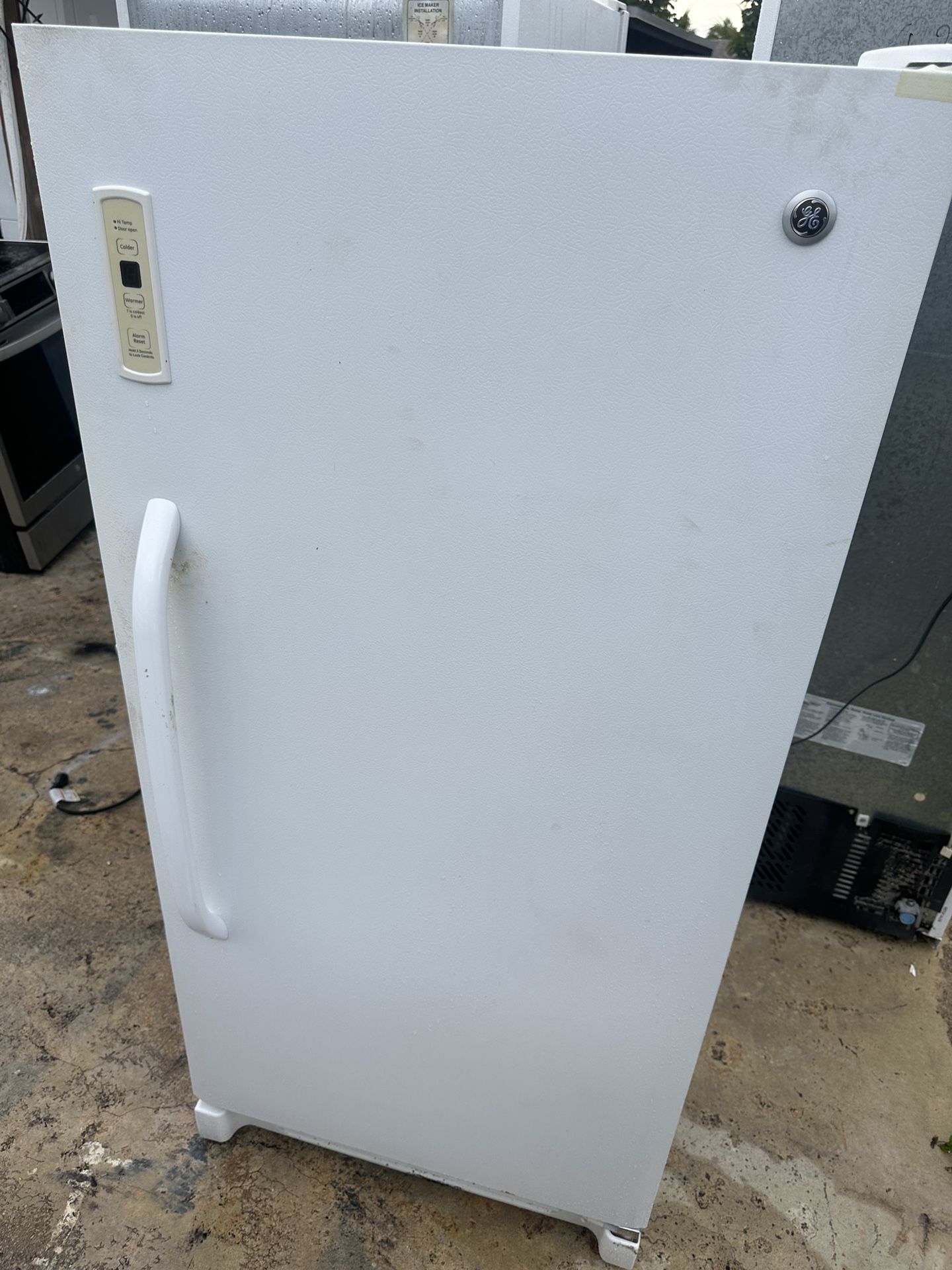 Ge Standing Freezer