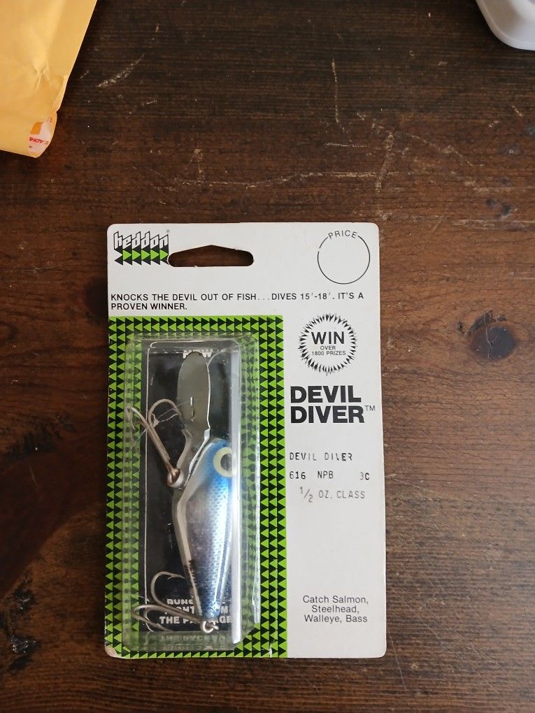 Nos Vintage Heddon Devil Diver 1/2 Class Silver/Blue Top