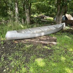 Aluminum canoe