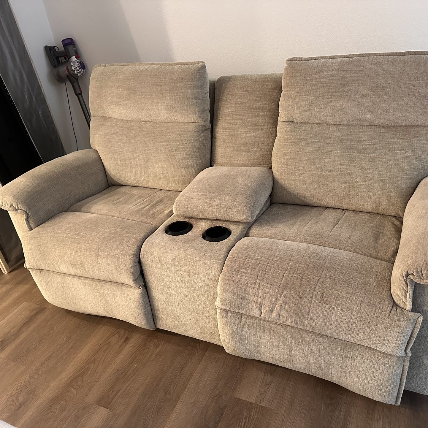 Great Loveseat recliner 