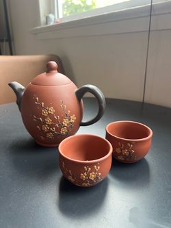 Yixing Zisha Clay Teapot Set with Two Cups