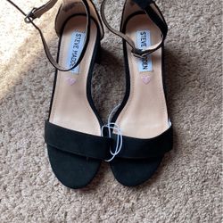 Size 2 Little Girls Black High Heels 