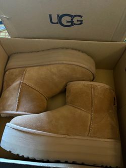 Uggs classic platform