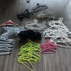 150 Clothing Hangers