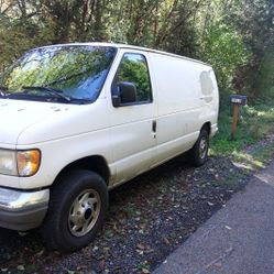Ford E250