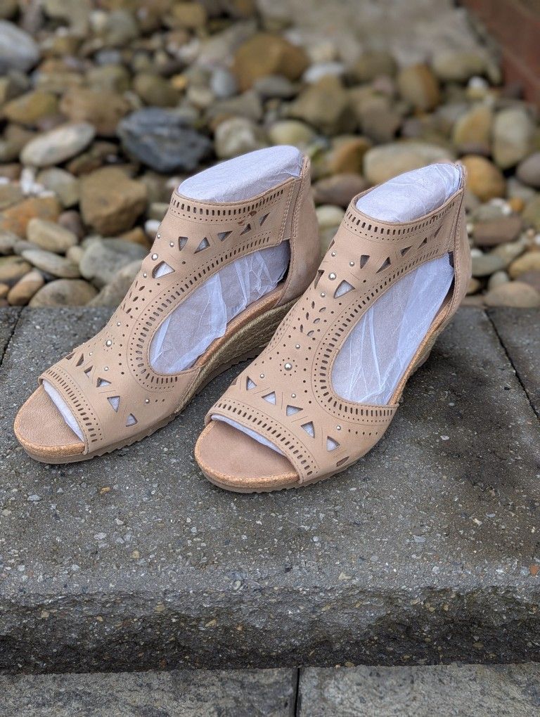 Women's Size 10 Wedge Sandals