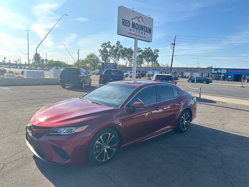 2018 Toyota Camry SE