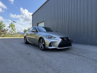 2018 Lexus IS 300