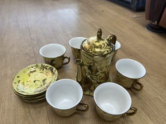 Gold Floral Tea Set 