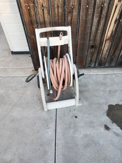 Hose Reel With 100' Hose 