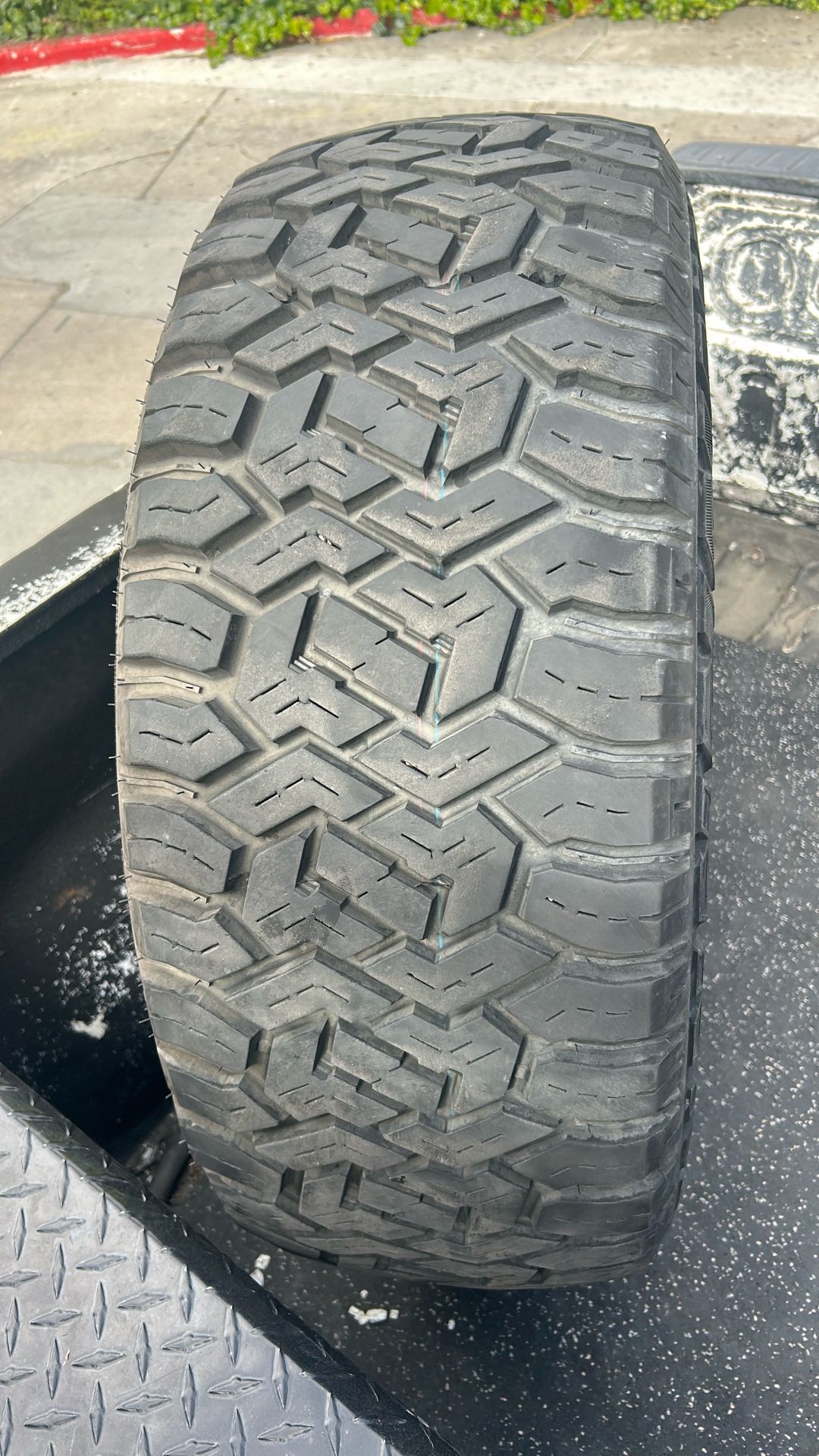 35/1250r18