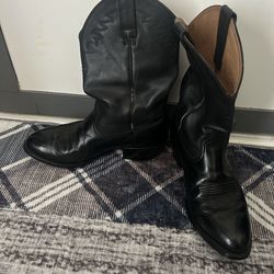 ARIAT Men’s cowboy boots