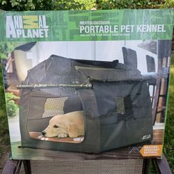 Indoor Outdoor Lightweight Portable Pet Kennel.