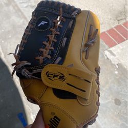 Youth Baseball Glove 