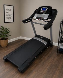 NordicTrack C700 Treadmill with iFit – Excellent Shape