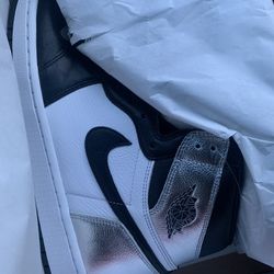 Jordan 1 Silver Toe Size 12 Women ,10.5 Men