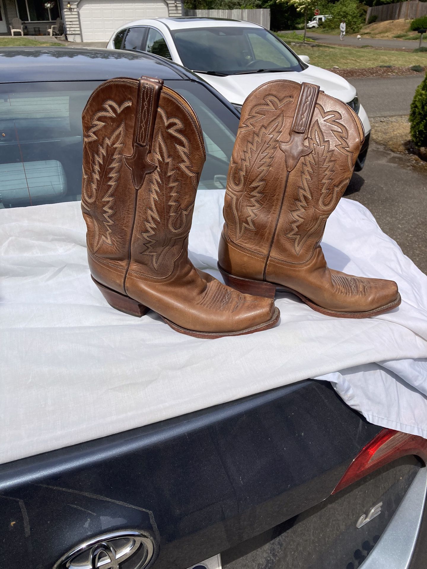 Men’s Brown Leather Cowboy Boots Size 10
