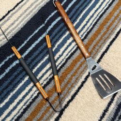 Grill Spatula & Campfire Roasting Stick Set