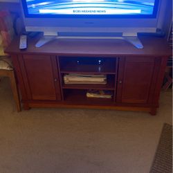 Real Cherry wood TV Stand, like NEW! 