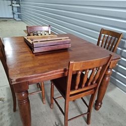 High Quality Counter Height Cable And Four Chairs