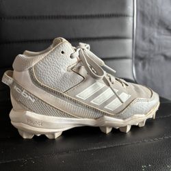 Youth Baseball Cleats
