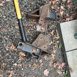 Plow mounts