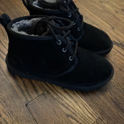 Like New!!! UGG Neumel Chukka Boots Men’s 