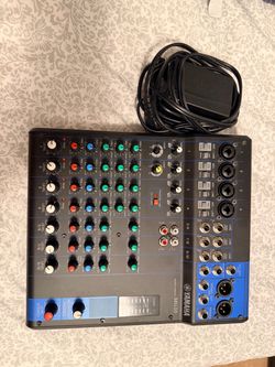 Yamaha MG10 mixer