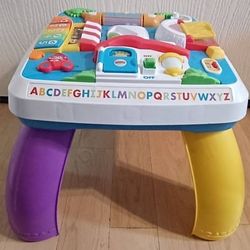 Fisher Price Laugh & Learn Around The Town Learning Table