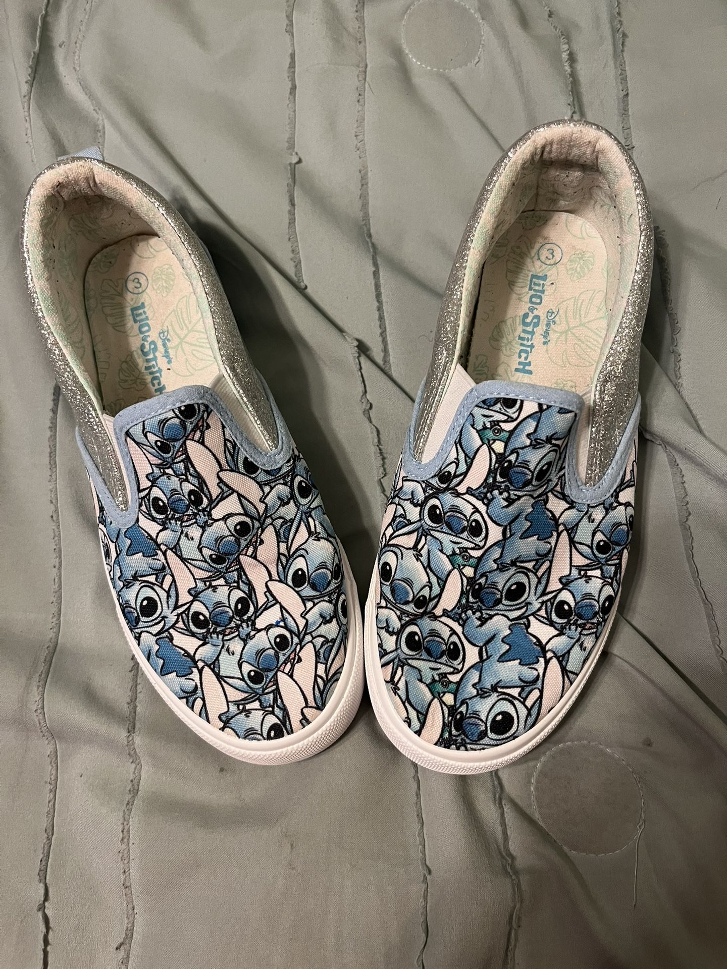 Youth girls lilo & stitch Canvas Shoes Sz.3