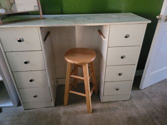 Dresser with wood stool