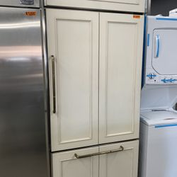 GE Monogram 34” Bottom Freezer Used Panel Ready