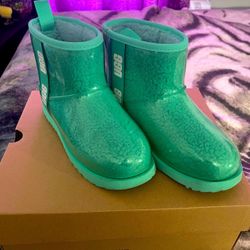 Boy uggs hot sale for sale