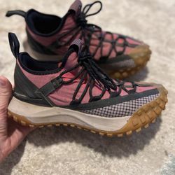 Nike ACG Mountain Fly Low